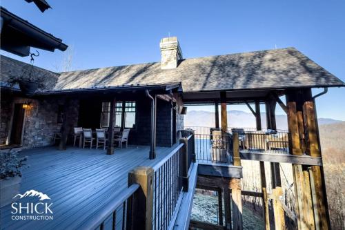 Straw Residence at Balsam Mountain Preserve - Jackson County, North Carolina | Shick Construction