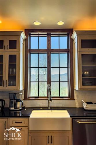 Straw Residence at Balsam Mountain Preserve - Jackson County, North Carolina | Shick Construction